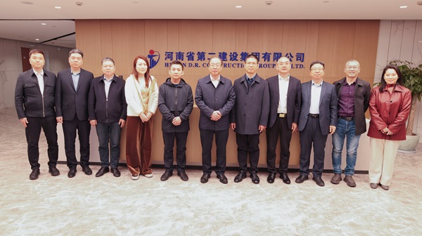 合影留念.jpg